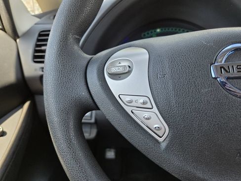 Used 2017 Nissan Leaf S w/ Charge Package FWD image 19