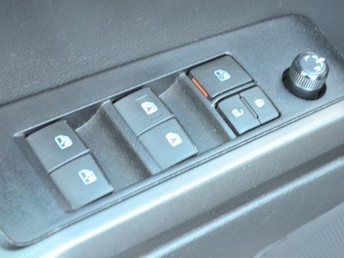 Used 2023 Toyota Tacoma TRD Sport image 16