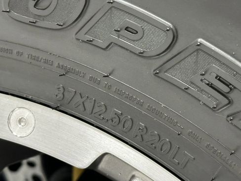 Used 2023 Ford Bronco Big Bend w/ Sasquatch Package image 14