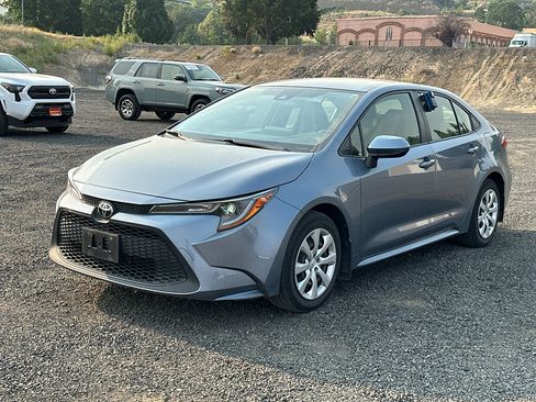 Certified 2022 Toyota Corolla LE FWD image 7