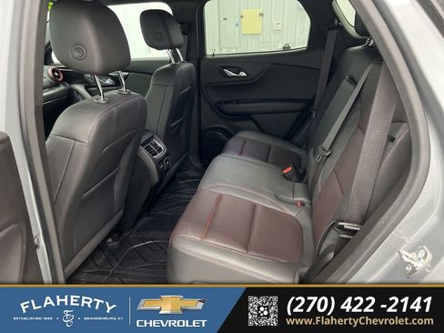 Used 2024 Chevrolet Blazer RS w/ Enhanced Convenience Package FWD image 11