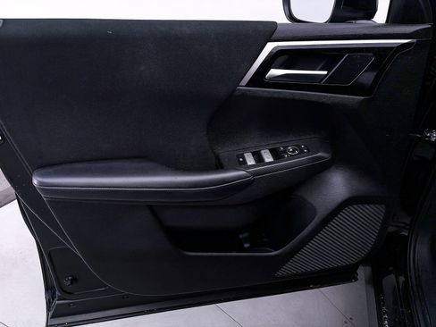 Used 2024 Mitsubishi Outlander ES FWD image 10