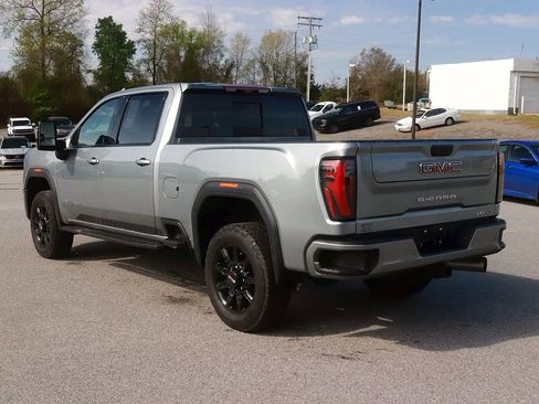 Used 2024 GMC Sierra 2500 AT4 w/ AT4 Premium Plus Package image 5