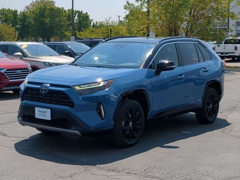 Used 2023 Toyota RAV4 XSE AWD/4WD image 10