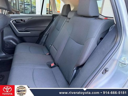 Used 2023 Toyota RAV4 LE AWD/4WD image 17