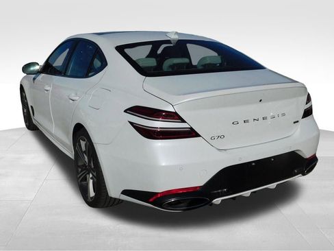 Used 2025 Genesis G70 3.3T Advanced image 8