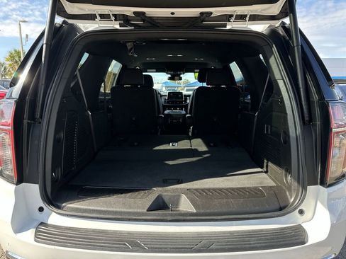 Used 2024 Chevrolet Tahoe LT AWD/4WD image 32