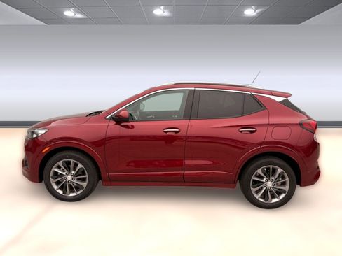 Used 2022 Buick Encore GX Select w/ Sport Touring Package image 2