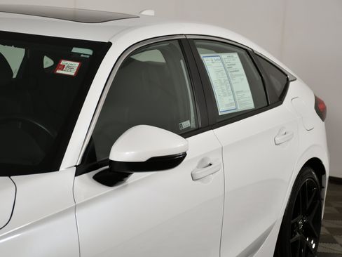 Certified 2024 Honda Civic Sport Touring image 13