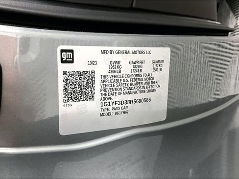 Used 2024 Chevrolet Corvette Z06 RWD image 36