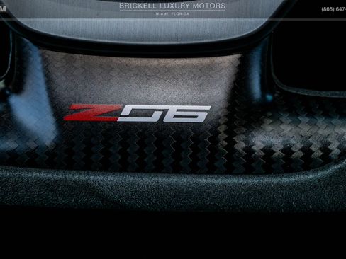 Used 2015 Chevrolet Corvette Z06 w/ 3LZ Preferred Equipment Group RWD image 30