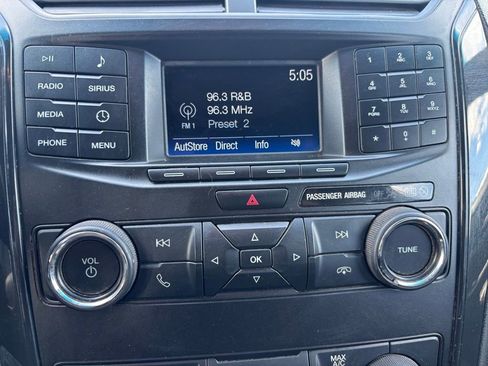 Used 2019 Ford Explorer XLT AWD/4WD image 24