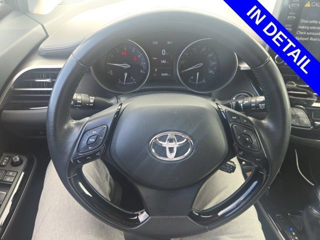 Used 2020 Toyota C-HR Limited FWD image 5