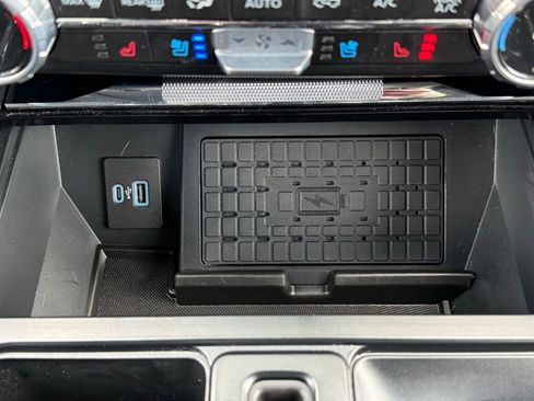 Used 2023 Ford F150 Lariat w/ Equipment Group 502A High image 29