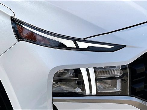 Used 2022 Hyundai Santa Fe SE FWD image 33