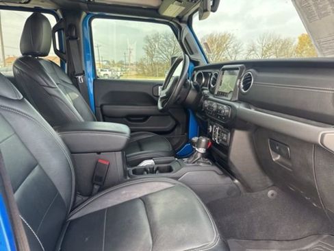 Used 2022 Jeep Gladiator Overland w/ Popular Equipment Package image 16