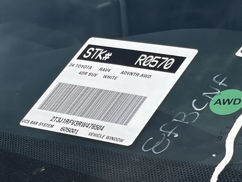 Used 2024 Toyota RAV4 Adventure AWD/4WD image 10