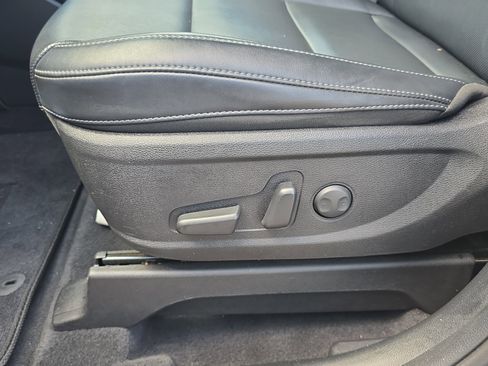 Certified 2025 Kia Telluride S image 22