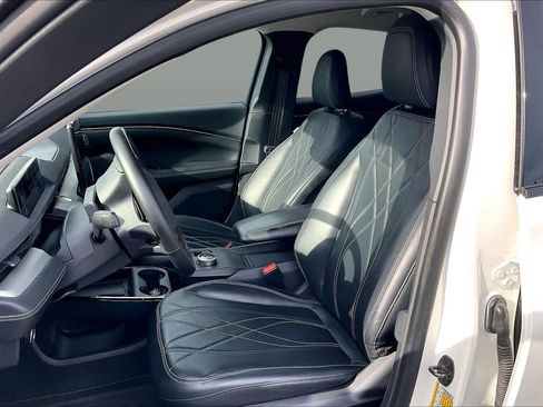 Used 2023 Ford Mustang Mach-E Select image 8