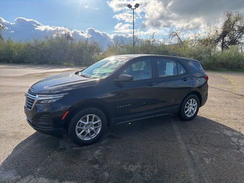 Used 2023 Chevrolet Equinox LS image 7