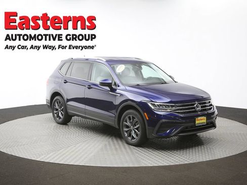 Used 2022 Volkswagen Tiguan SE image 47