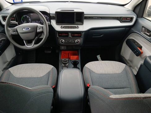 Used 2023 Ford Maverick XLT image 13