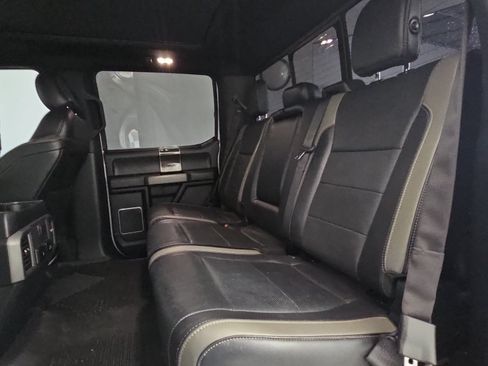 Used 2018 Ford F150 Raptor w/ Equipment Group 802A Luxury AWD/4WD image 12