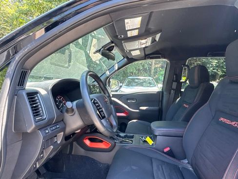 Used 2024 Nissan Frontier PRO-4X w/ Pro Convenience Package AWD/4WD image 11