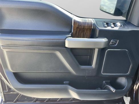 Used 2020 Ford F150 Lariat w/ Equipment Group 502A Luxury image 31