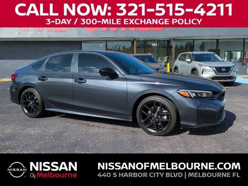 Used 2025 Honda Civic Sport image 1