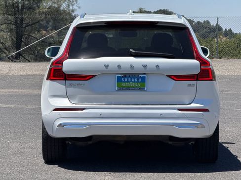 Used 2022 Volvo XC60 B5 Inscription w/ Advanced Package FWD image 4