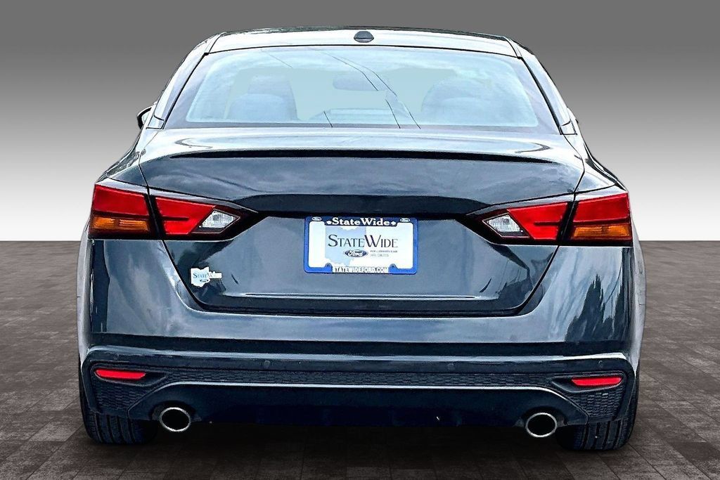 Used 2020 Nissan Altima 2.5 SV FWD image 27