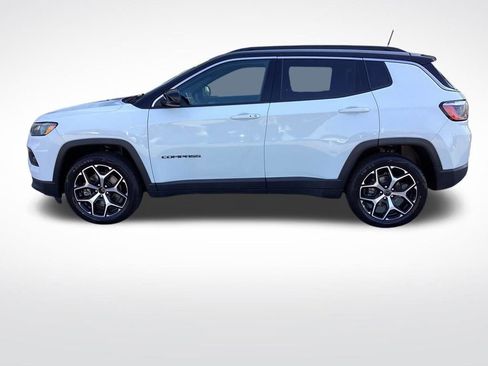 Used 2025 Jeep Compass Limited AWD/4WD image 7