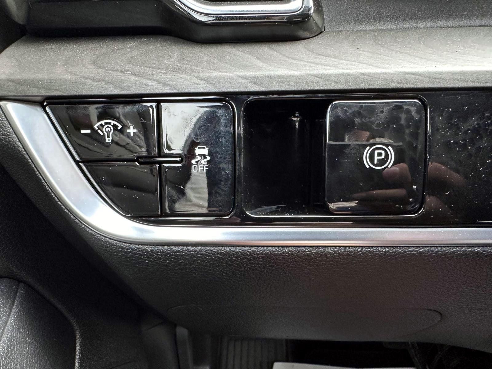 Used 2024 Kia Sportage X-Line AWD/4WD image 16