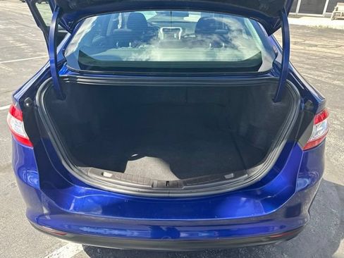 Used 2013 Ford Fusion SE FWD image 14