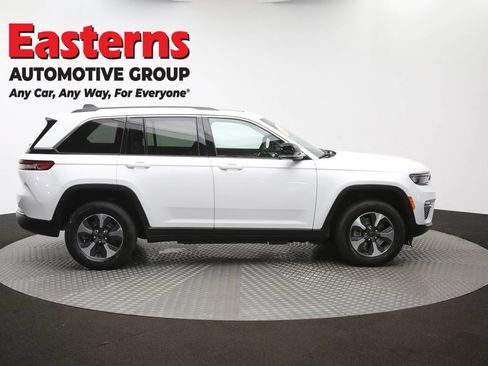 Used 2022 Jeep Grand Cherokee Limited 4xe w/ Luxury Tech Group II AWD/4WD image 49