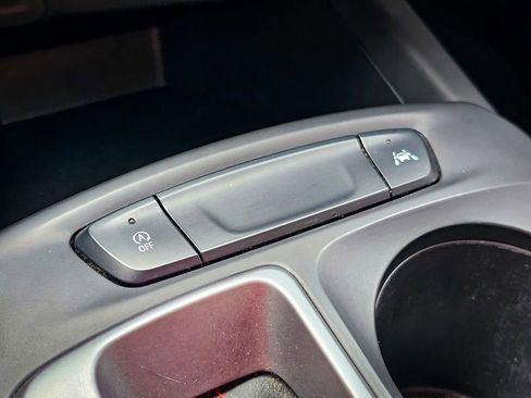 Certified 2024 Chevrolet Trax RS w/ Driver Confidence Package image 24