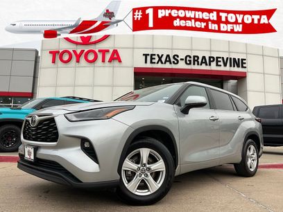 Used 2025 Toyota Highlander LE