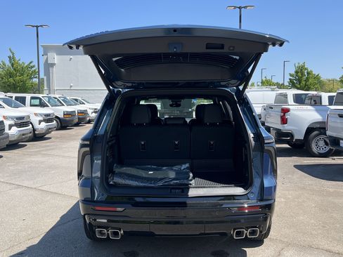 New 2026 Chevrolet Traverse RS FWD image 11