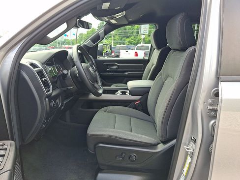Used 2022 RAM 1500 Big Horn AWD/4WD image 11