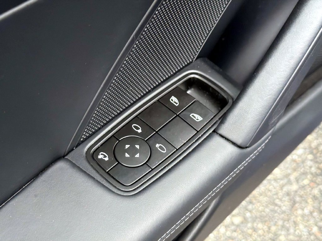 Used 2024 Porsche 911 Targa 4 GTS AWD/4WD image 12