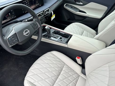 New 2026 Nissan Sentra SL w/ Floor Mat Package FWD image 10