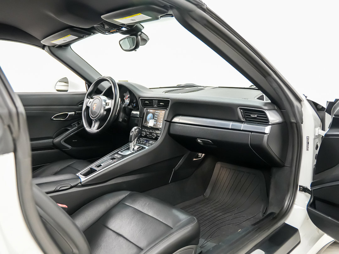 Used 2015 Porsche 911 Targa 4 AWD/4WD image 14