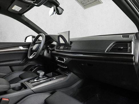 Certified 2025 Audi Q5 e Premium Plus w/ Premium Plus Package image 23