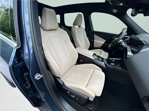 New 2026 BMW X3 xDrive30i w/ Convenience Package AWD/4WD image 25