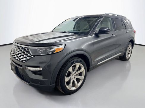 Used 2020 Ford Explorer Platinum w/ Premium Technology Package AWD/4WD image 4