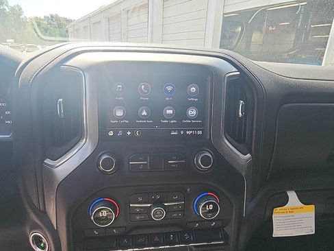 Used 2020 Chevrolet Silverado 1500 RST AWD/4WD image 14