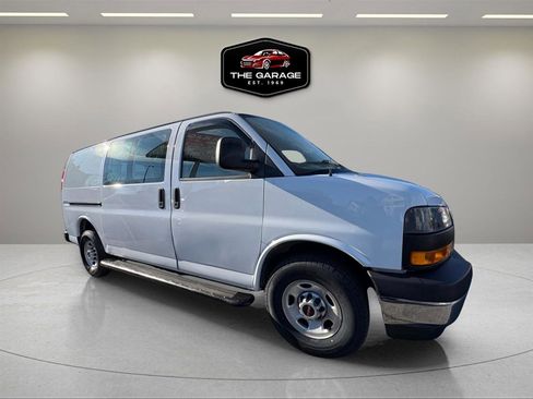 Used 2019 GMC Savana 2500 w/ Driver Convenience Package image 8