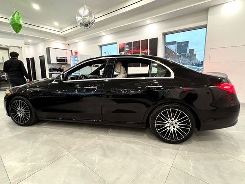 Used 2022 Mercedes-Benz C 300 4MATIC Sedan w/ Exclusive Trim Package image 4