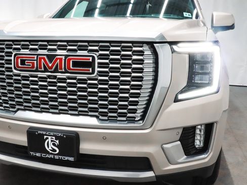 Used 2021 GMC Yukon Denali w/ Denali Premium Package image 52